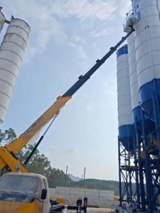 河池吊车出租服务能为各类工程建设带来哪些独特优势？